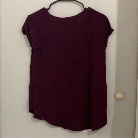 Maroon T-shirt. - Picture 2 of 3
